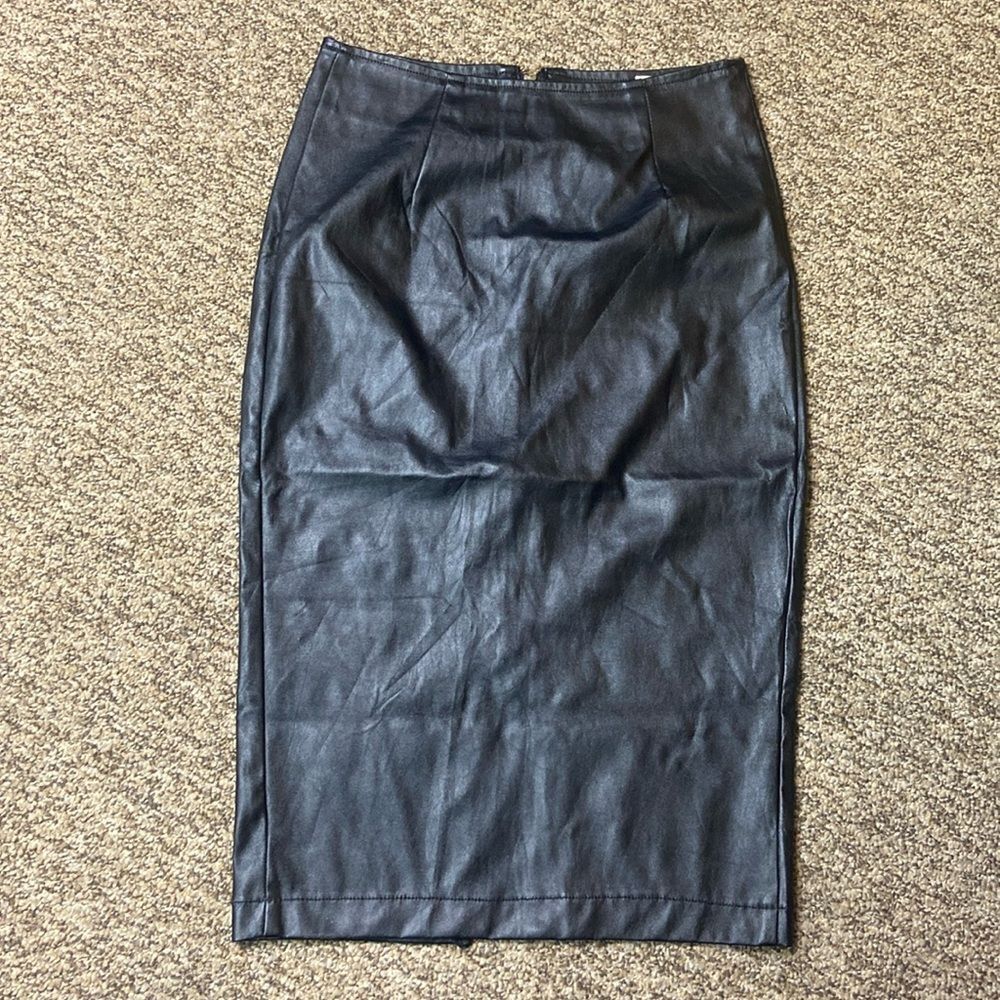 Vibrant M I U Made In USA Faux Leather Women’s Skirt Size S